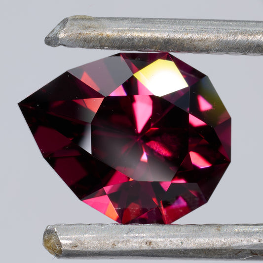 Rhodolite Garnet 2.00 ct